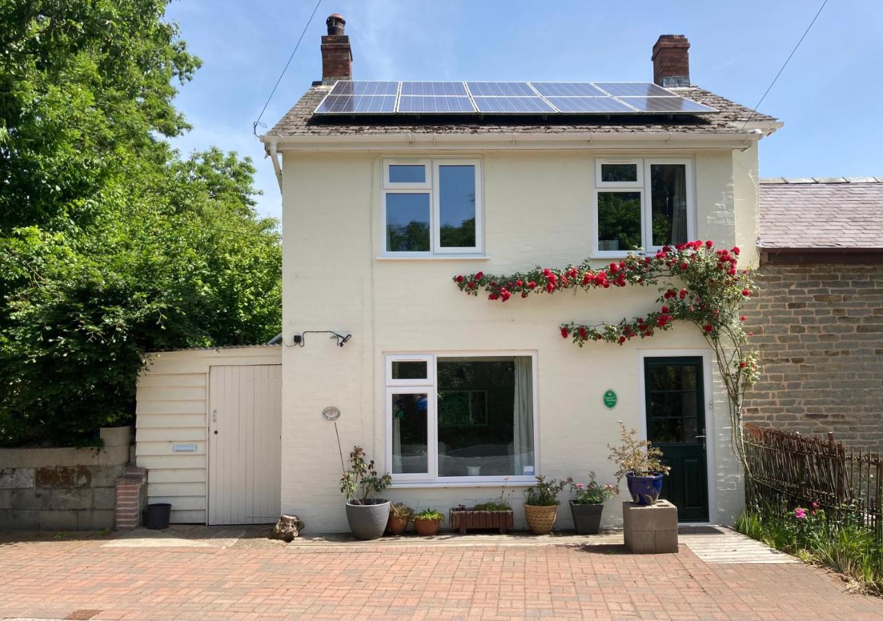 Rose Cottage Dutlas ไนท์ตัน ภายนอก รูปภาพ